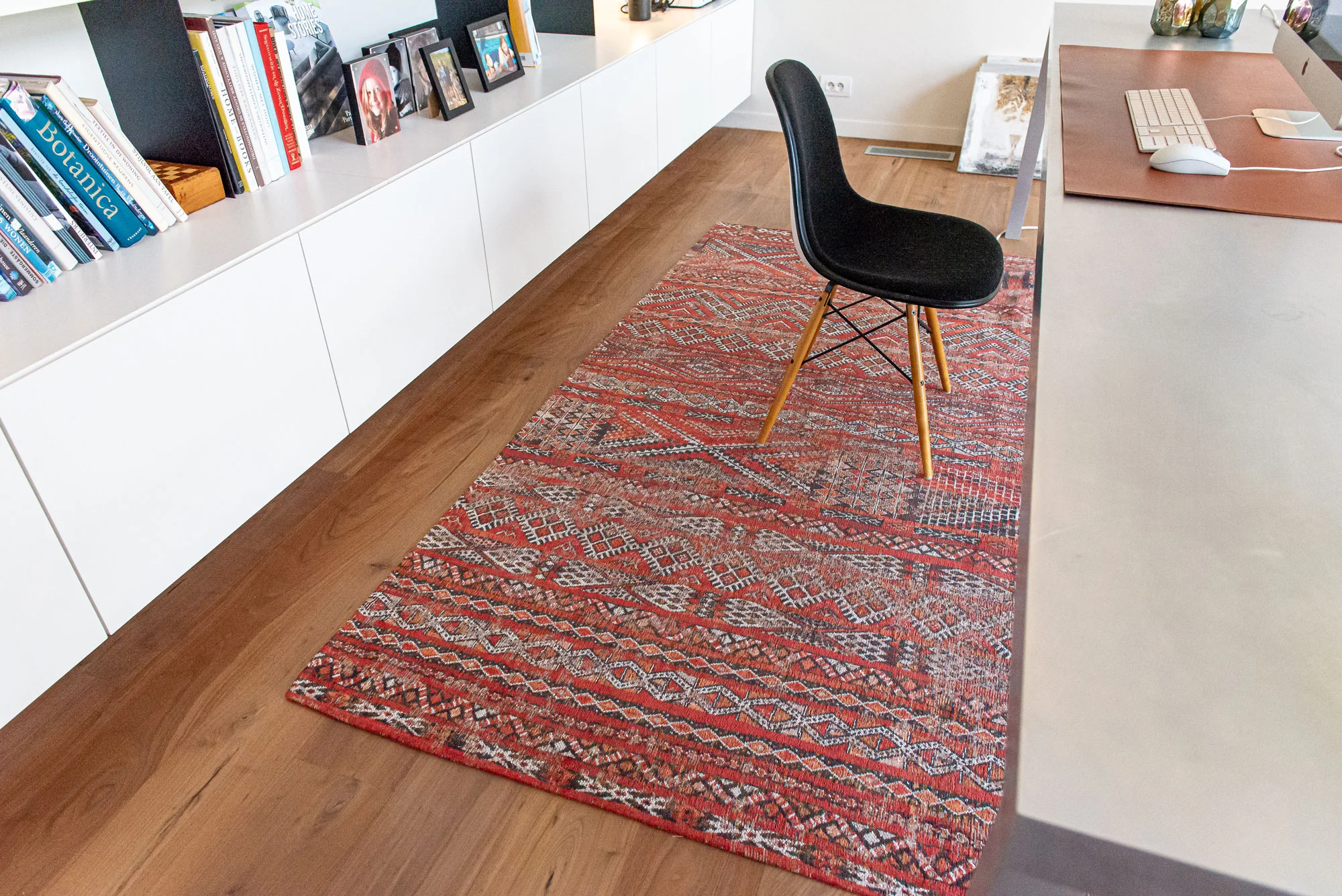 Louis de Poortere Antiquarian Kilim Fez Red 9115 - Image 3