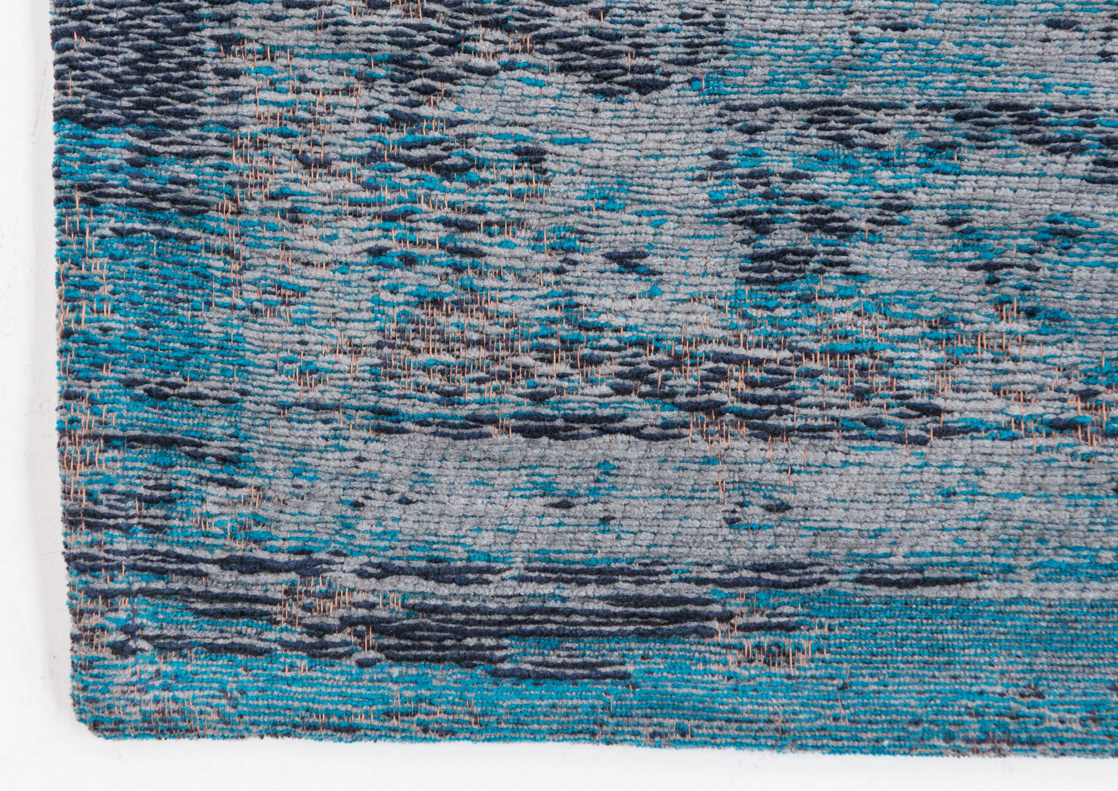 Louis de Poortere Fading World Medallion Grey Turquoise 8255 - Image 6