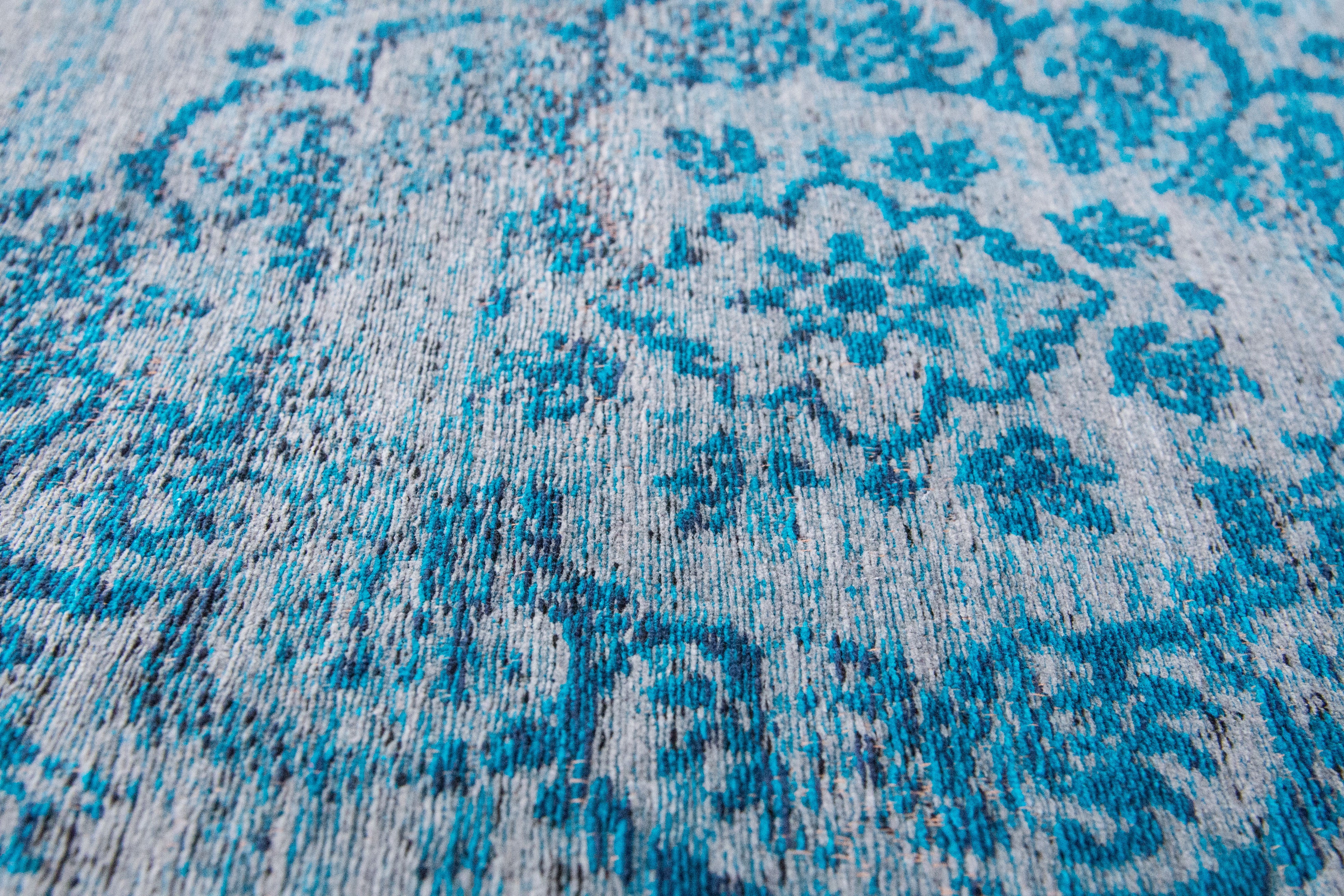 Louis de Poortere Fading World Medallion Grey Turquoise 8255 - Image 8