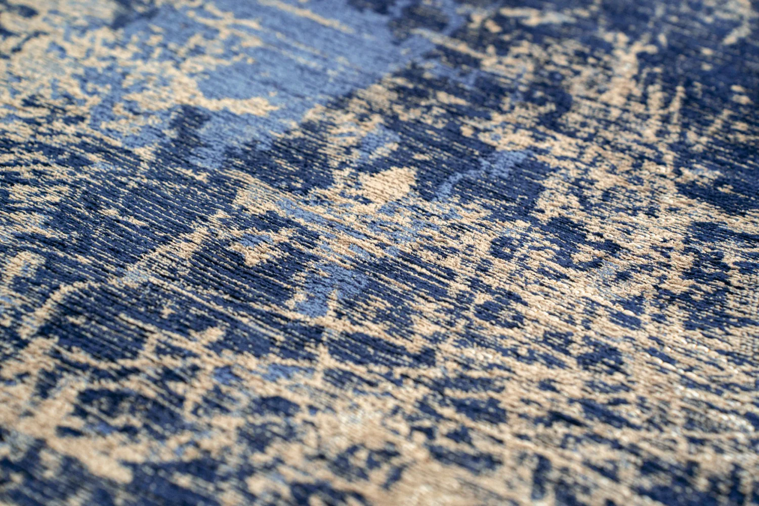 Louis de Poortere Mad Men Cracks Abyss Blue 8629 - Image 7