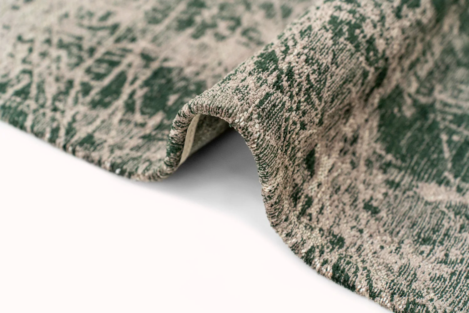 Louis de Poortere Mad Men Cracks Dark Pine 8723 - Image 4