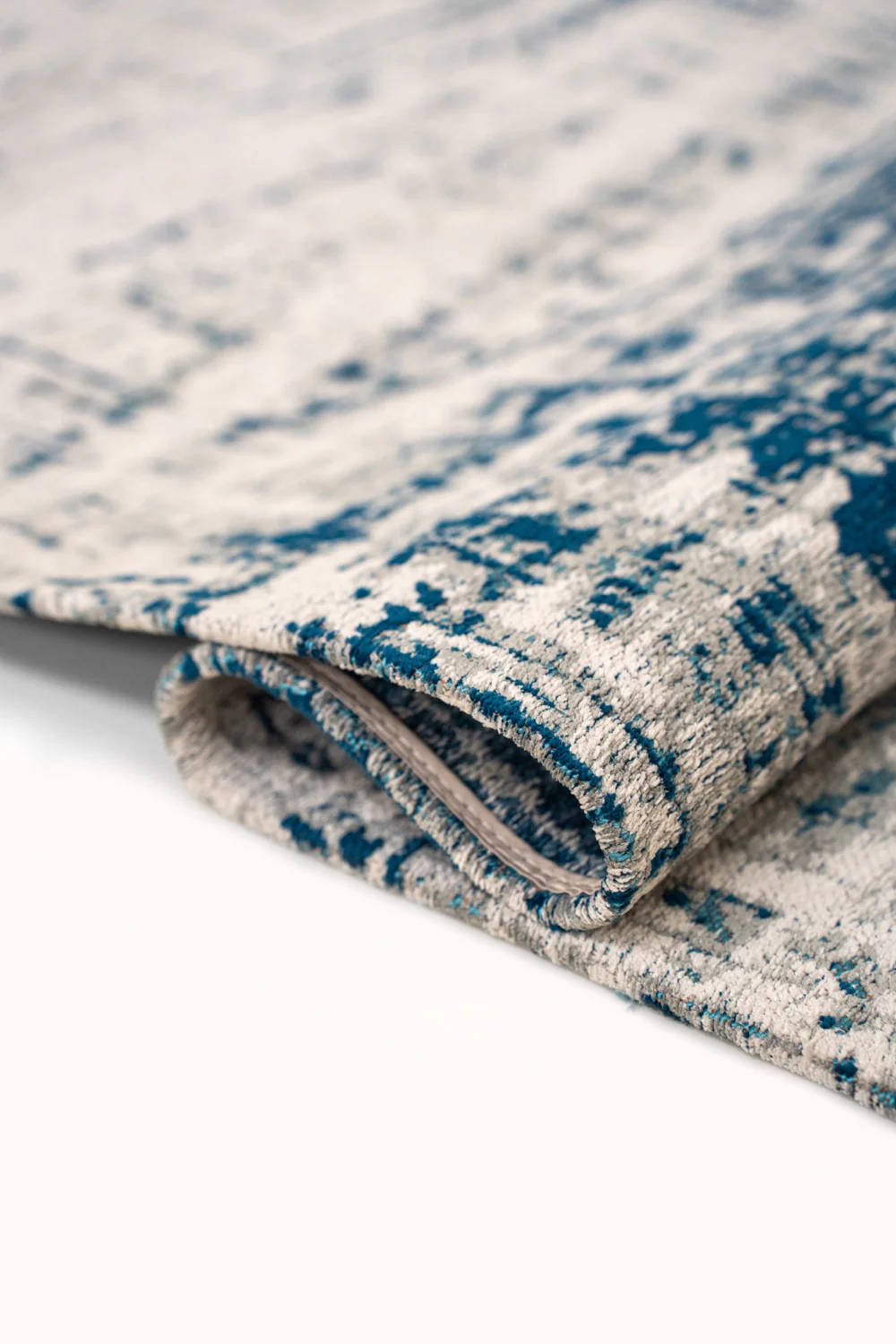 Louis de Poortere Mad Men Griff Bronx Azurite 8421 - Image 3