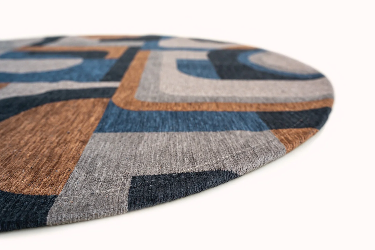 Louis de Poortere Nuance Module Round Camel Blue 9196 - Image 2