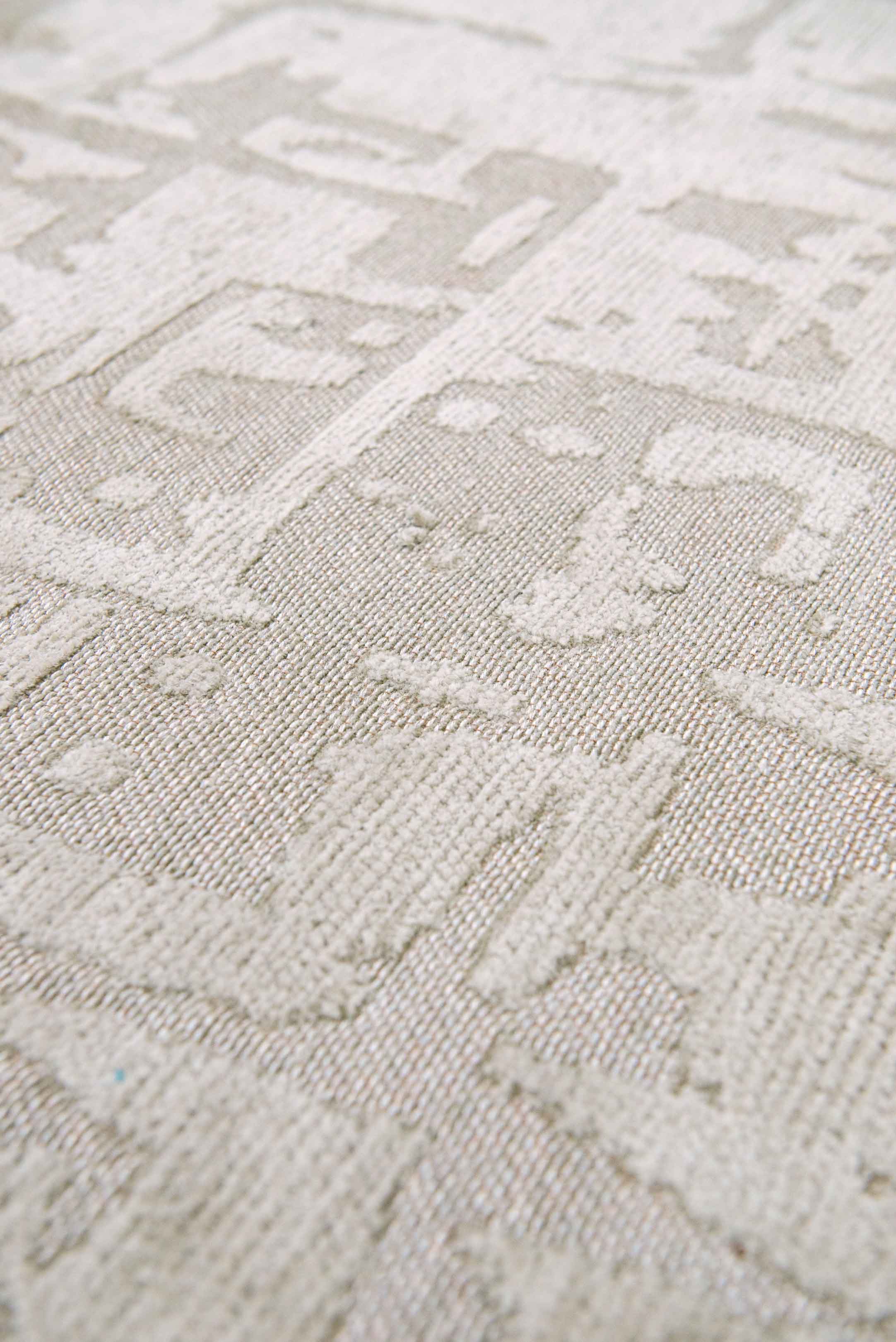 Louis de Poortere Structures Baobab Round Dry Beige 9197 - Image 4