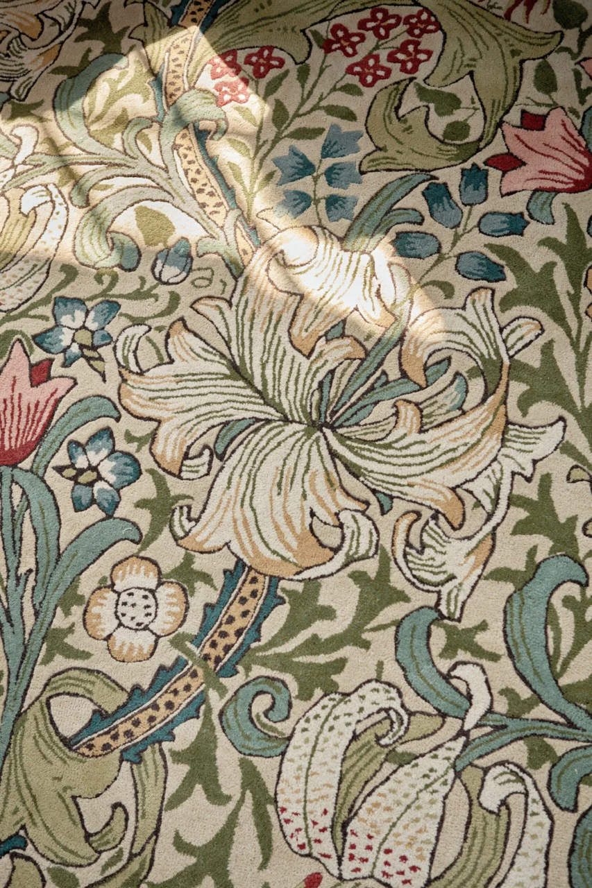 Morris & Co Golden Lily Green Red 130107 - Image 8