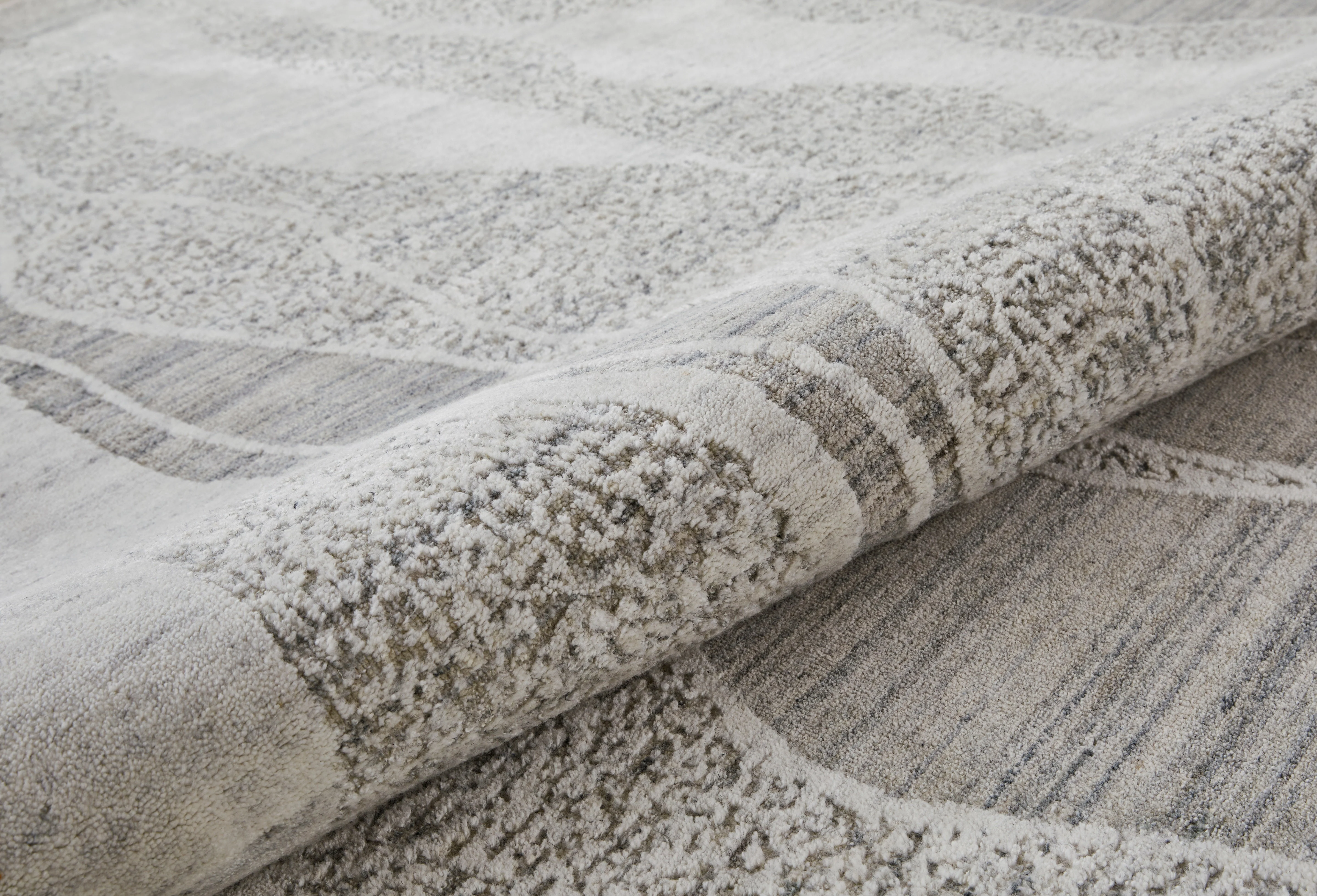 Nourison Dune White Grey DU147 - Image 6