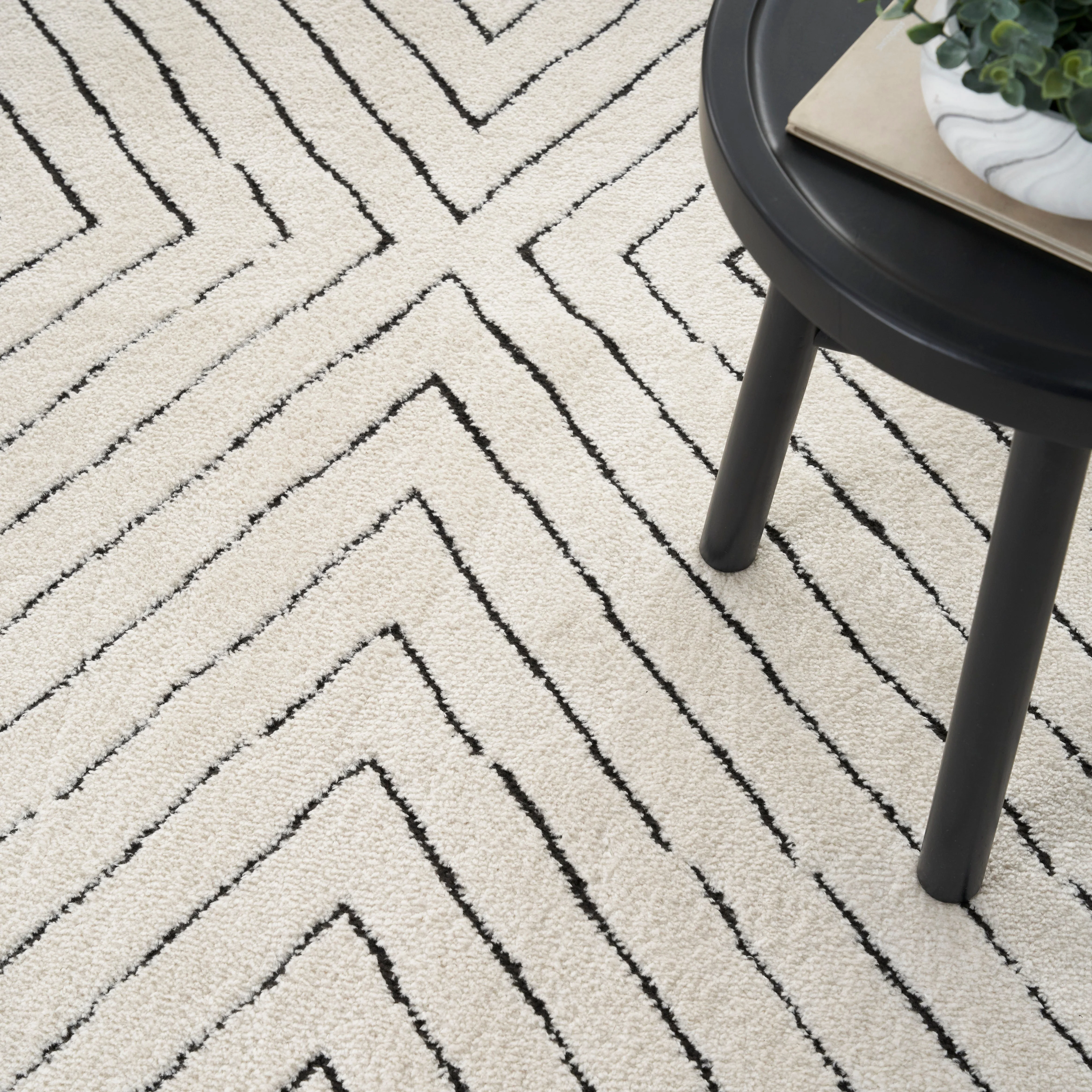 Nourison Modern Comfort Ivory Black MNC01 - Image 4